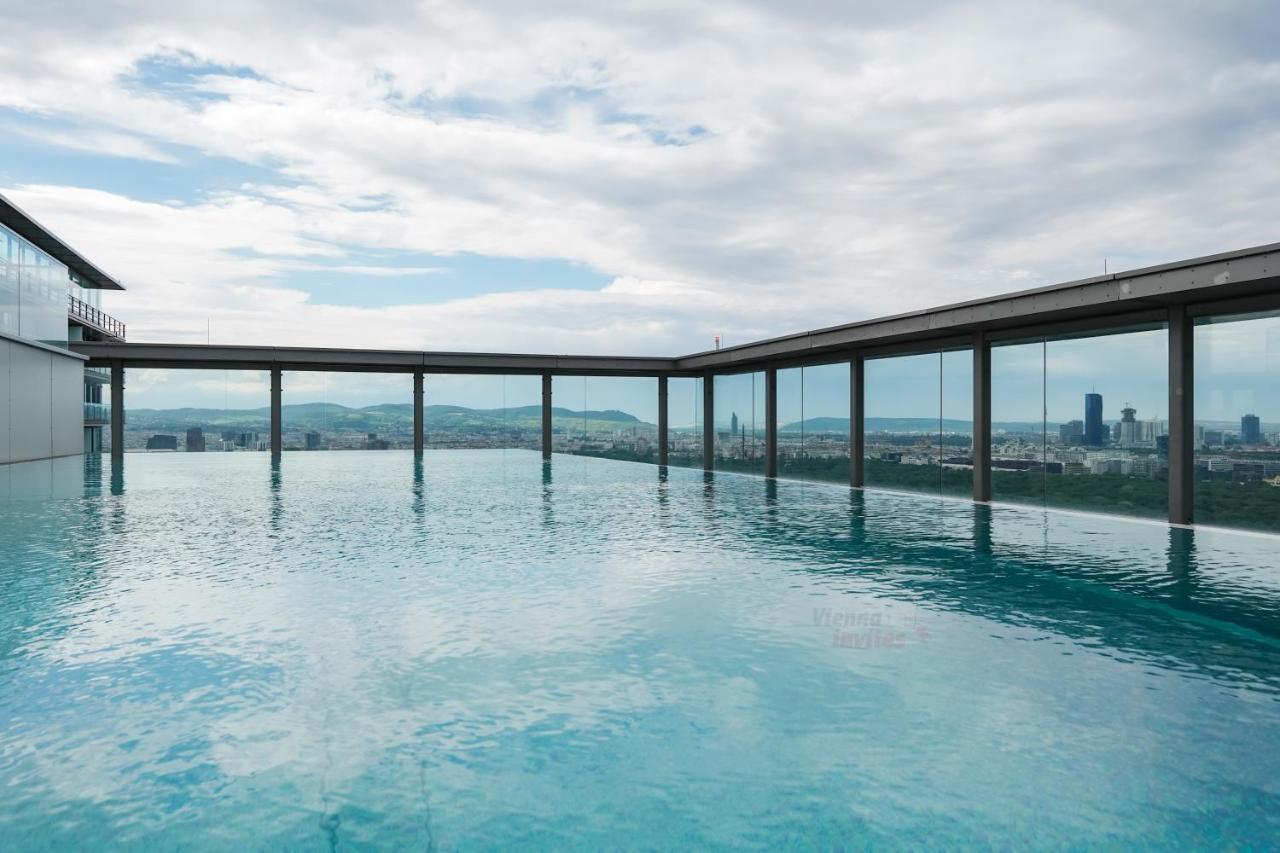 Triiiple 7heaven - Amazing View On Floor With Rooftop Pool Apartmán *