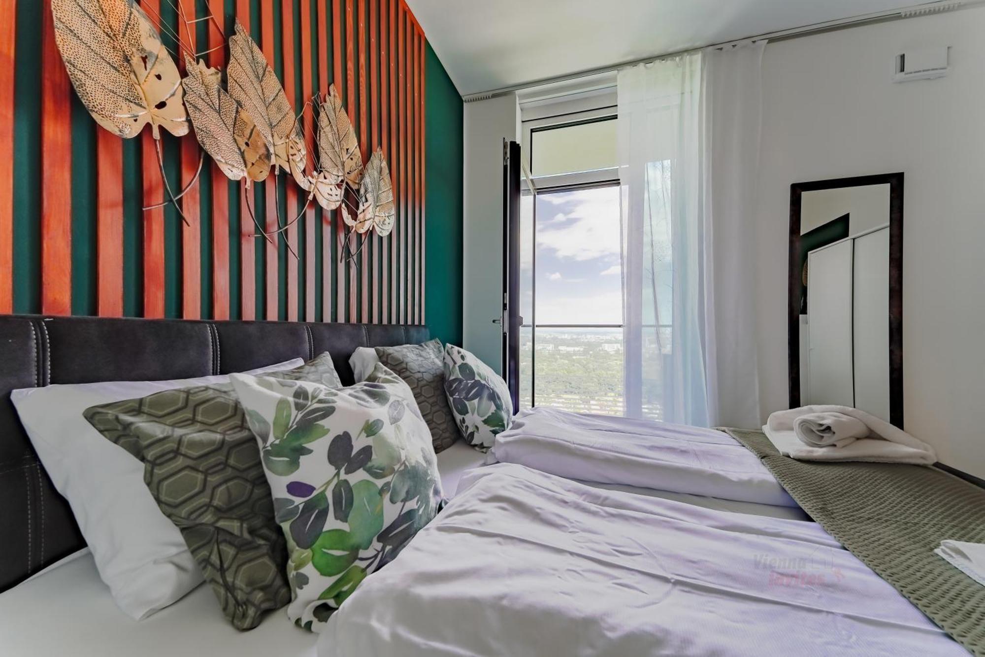 Triiiple 7heaven - Amazing View On Floor With Rooftop Pool Apartmán *
