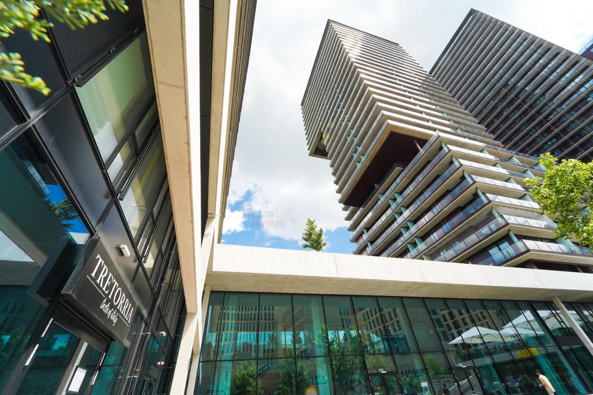 Triiiple 7heaven - Amazing View On Floor With Rooftop Pool Apartmán *